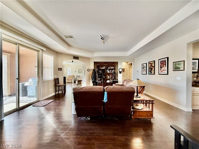 8455 Creekstone Court, Las Vegas, NV 89113