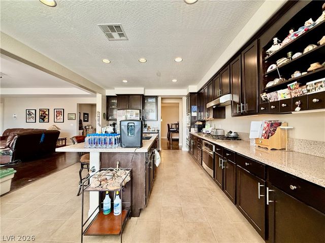 8455 Creekstone Court, Las Vegas, NV 89113