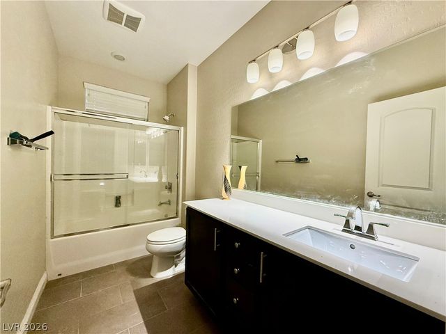 8455 Creekstone Court, Las Vegas, NV 89113