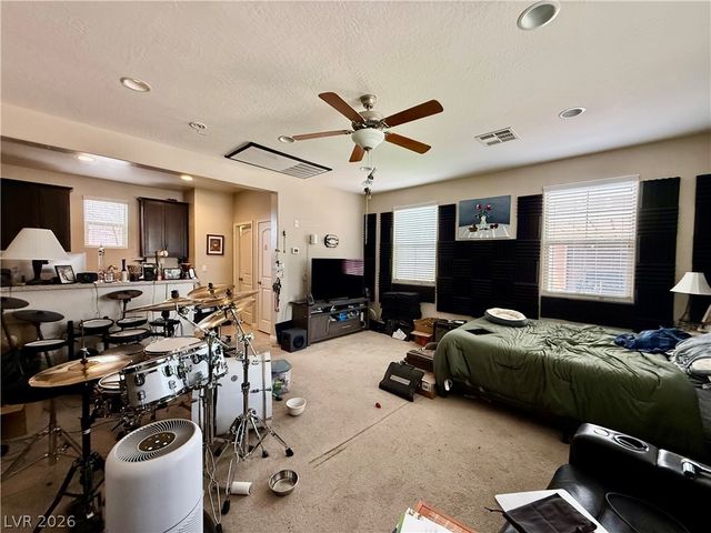 8455 Creekstone Court, Las Vegas, NV 89113