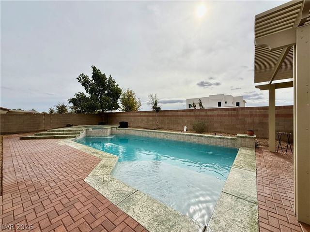 8455 Creekstone Court, Las Vegas, NV 89113
