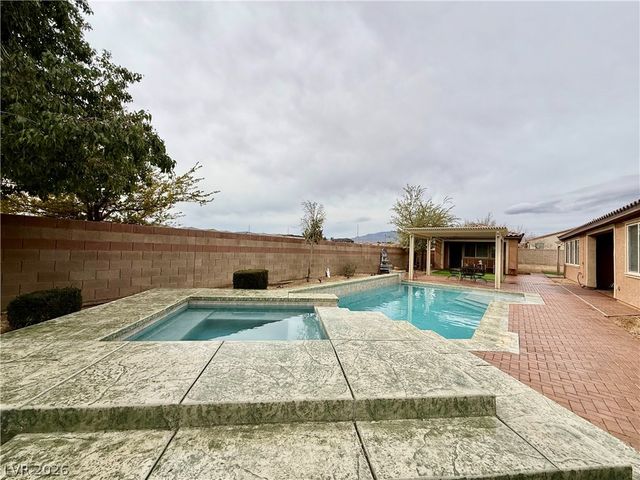 8455 Creekstone Court, Las Vegas, NV 89113