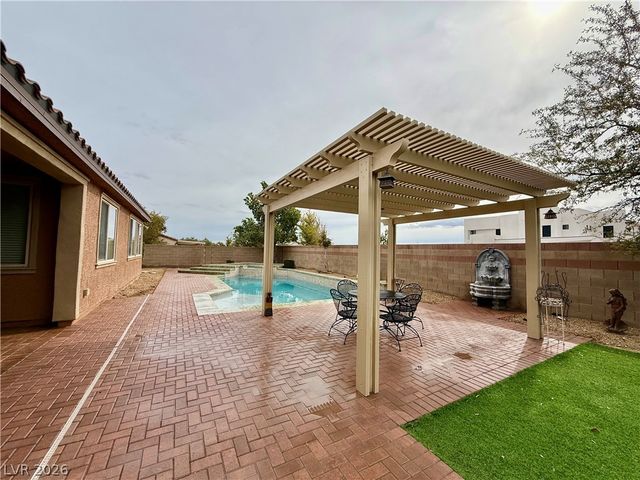 8455 Creekstone Court, Las Vegas, NV 89113