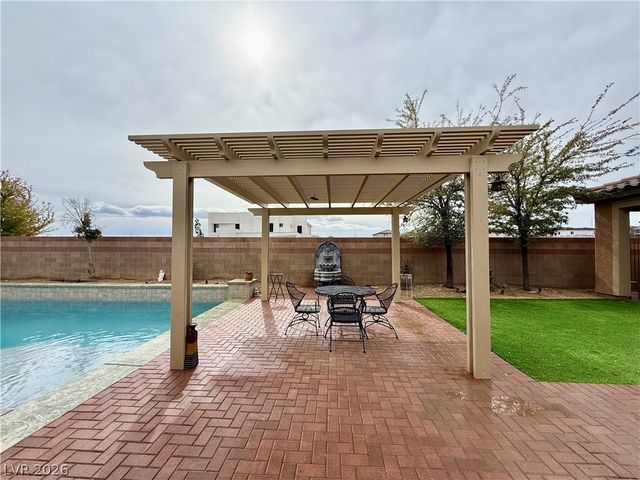 8455 Creekstone Court, Las Vegas, NV 89113