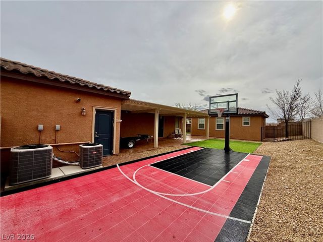 8455 Creekstone Court, Las Vegas, NV 89113