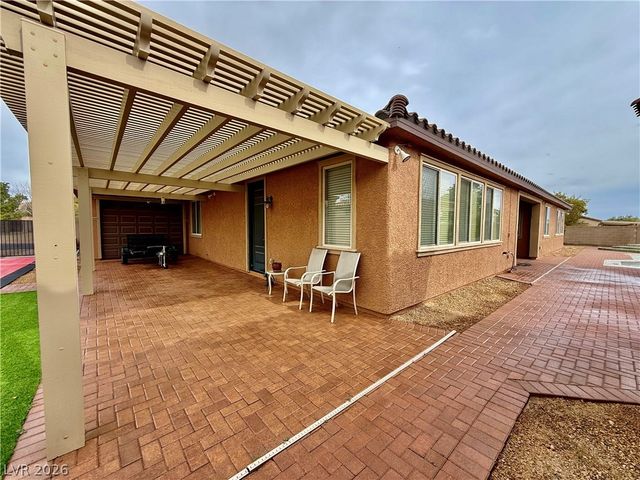 8455 Creekstone Court, Las Vegas, NV 89113