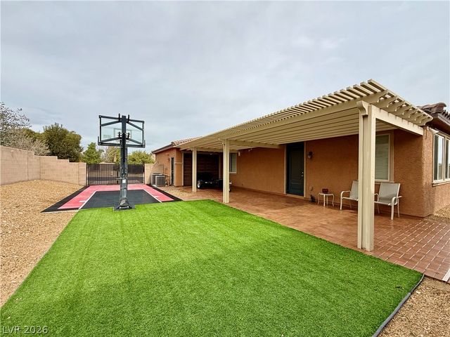 8455 Creekstone Court, Las Vegas, NV 89113