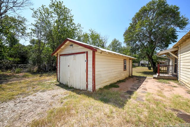 882 Samuels, New Braunfels, TX 78130