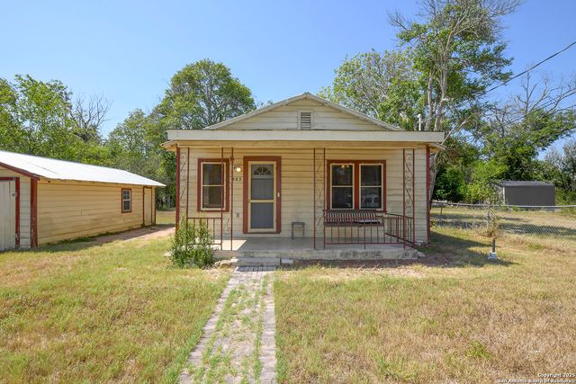 882 Samuels, New Braunfels, TX 78130