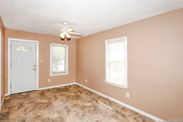 882 Samuels, New Braunfels, TX 78130