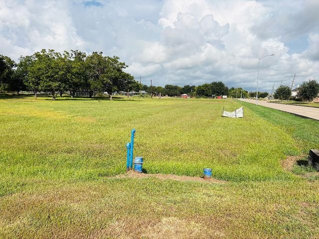 602 Sycamore Road, Richmond, TX 77469