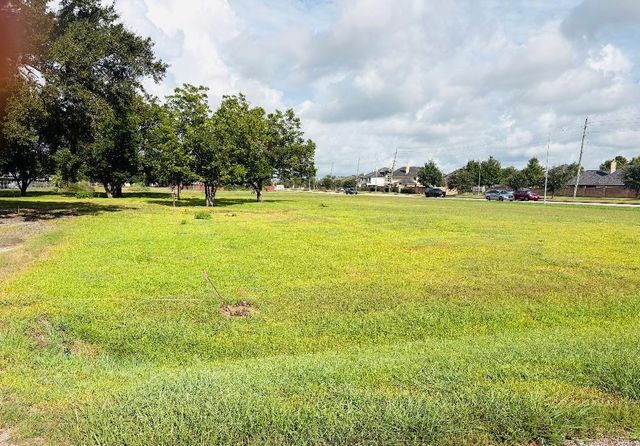 602 Sycamore Road, Richmond, TX 77469