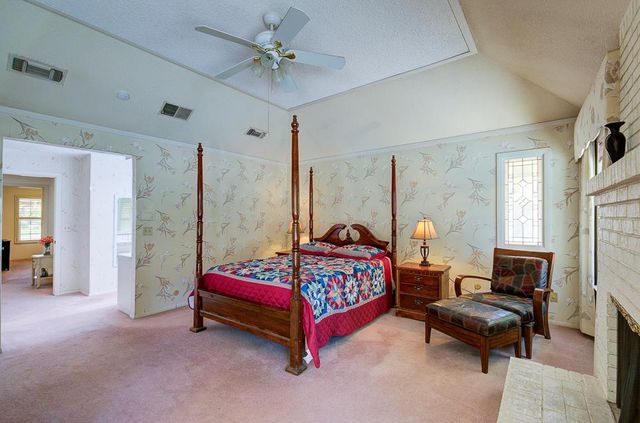 5612 Columbia Drive N, Fresno, CA 93727