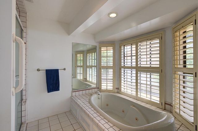5612 Columbia Drive N, Fresno, CA 93727
