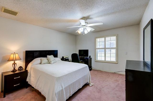 5612 Columbia Drive N, Fresno, CA 93727