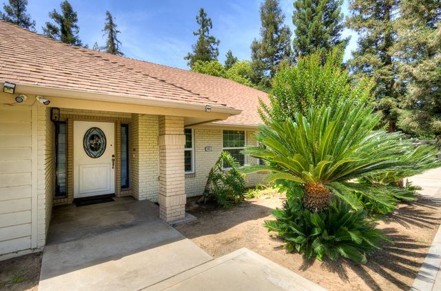 5612 Columbia Drive N, Fresno, CA 93727