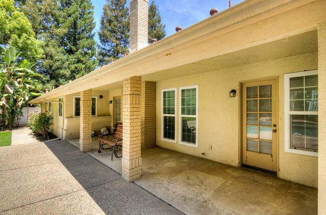 5612 Columbia Drive N, Fresno, CA 93727