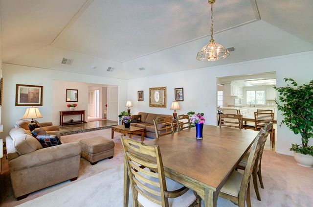 5612 Columbia Drive N, Fresno, CA 93727