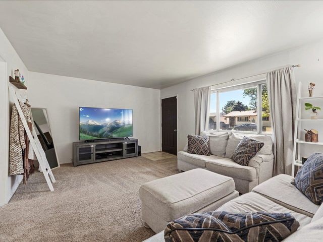 2142 N 20th Street, Grand Junction, CO 81501