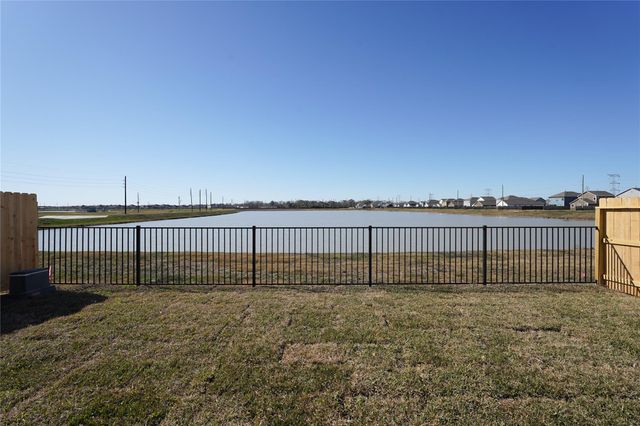 6618 Escondido Drive, Rosharon, TX 77583