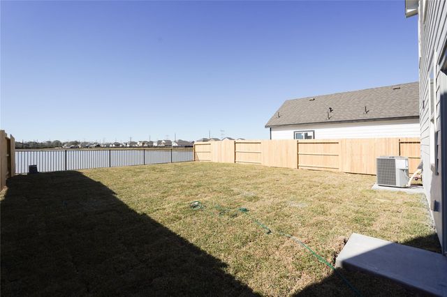 6618 Escondido Drive, Rosharon, TX 77583