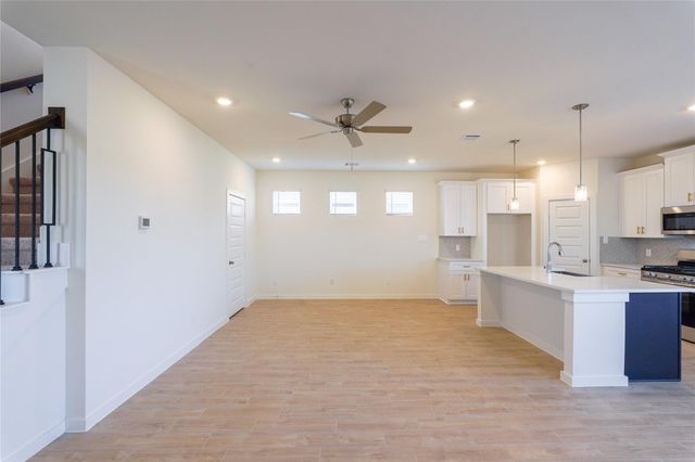6618 Escondido Drive, Rosharon, TX 77583