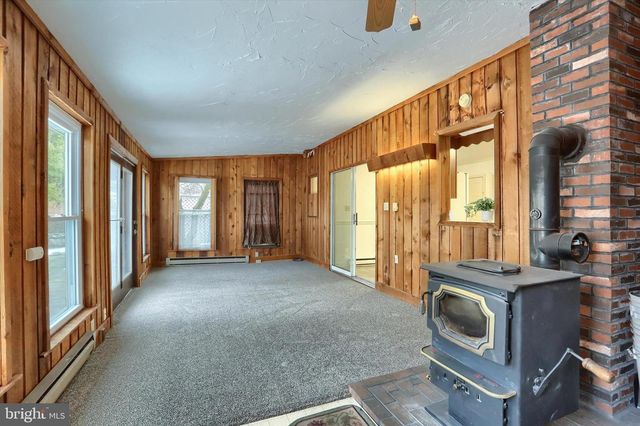 202 LINDY AVE, York Springs, PA 17372