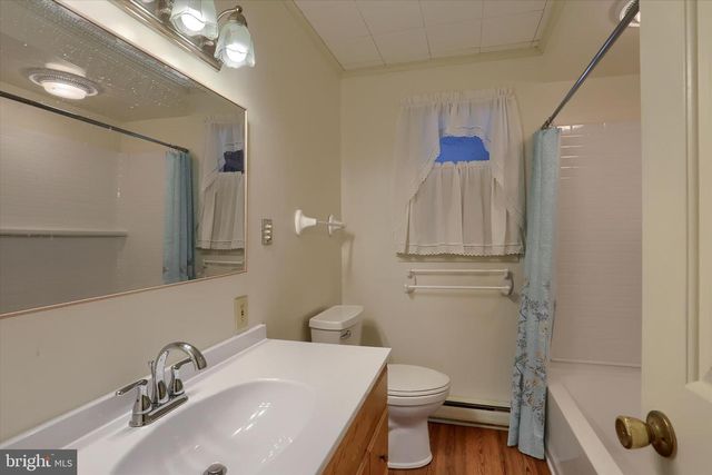 202 LINDY AVE, York Springs, PA 17372