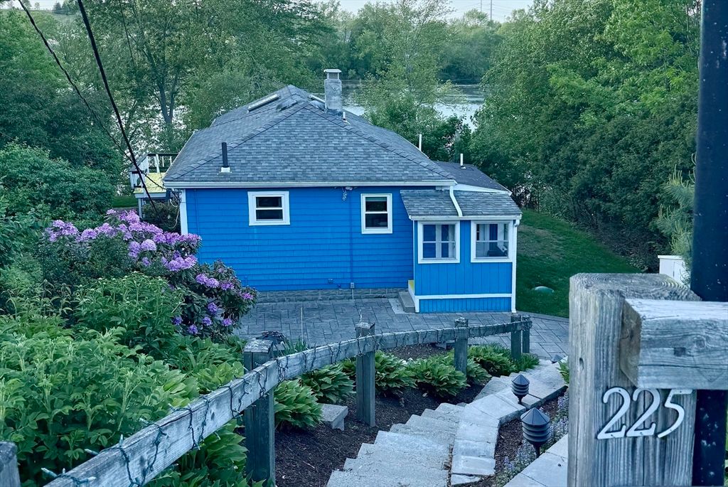225 Riverside Drive, Dedham, MA 02026