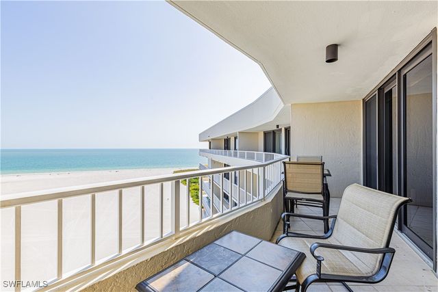 320 Seaview CT 2004, Marco Island, FL 34145