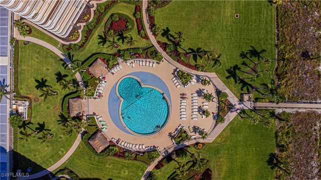 320 Seaview CT 2004, Marco Island, FL 34145