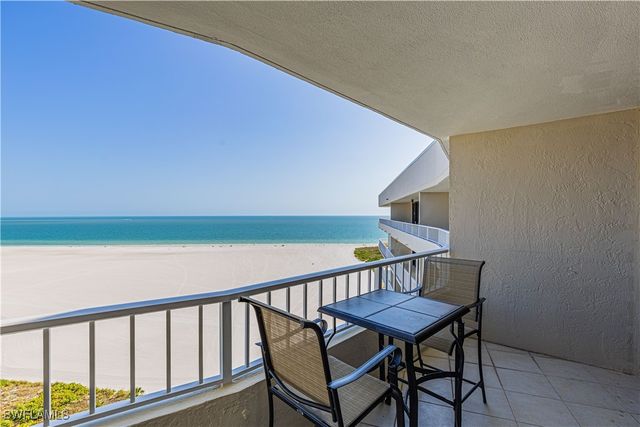 320 Seaview CT 2004, Marco Island, FL 34145