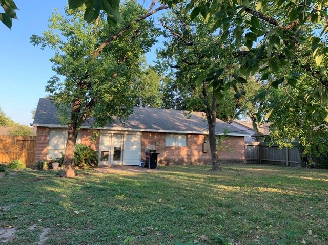 10734 Braewick Drive, Houston, TX 77096