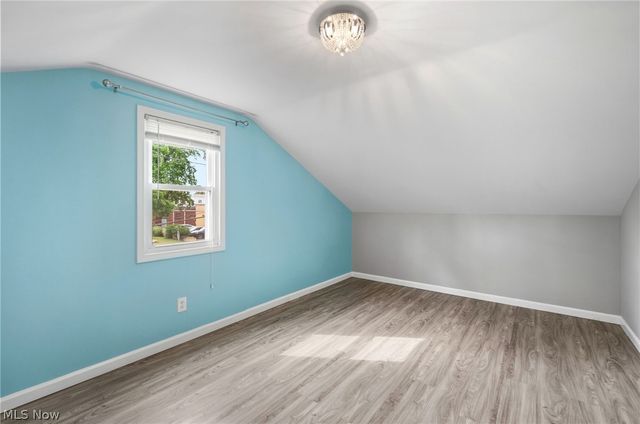 1518 Roselawn Road, Mayfield Heights, OH 44124