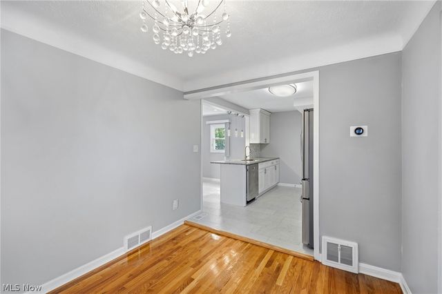 1518 Roselawn Road, Mayfield Heights, OH 44124