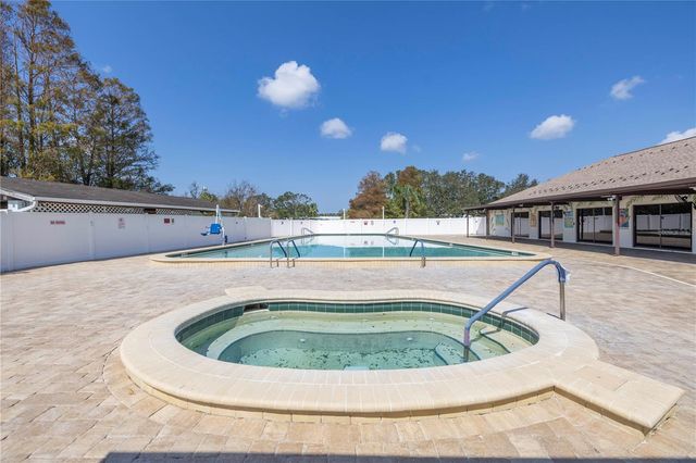 1001 STARKEY ROAD 292, Largo, FL 33771