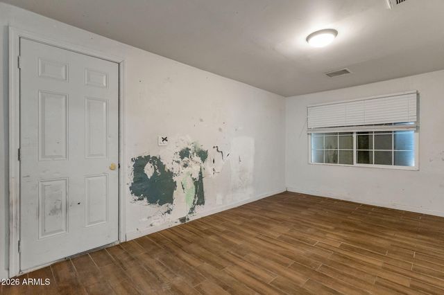 110 N 33RD Avenue, Phoenix, AZ 85009