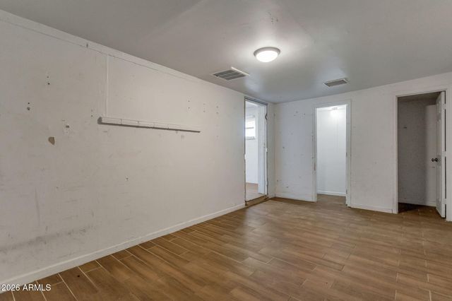 110 N 33RD Avenue, Phoenix, AZ 85009