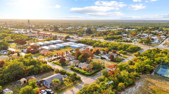 8160 SE Washington Avenue, Hobe Sound, FL 33455
