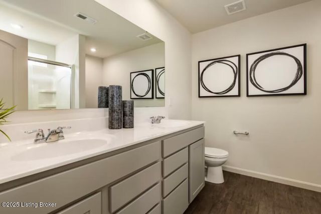 8513 Lysander Dr, Louisville, KY 40214