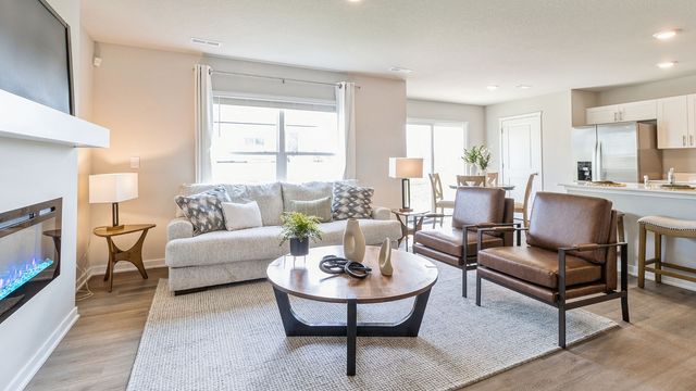 17005 Persimmon Lane, Urbandale, IA 50323