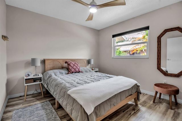 721 N JEFFERSON AVENUE 721, Sarasota, FL 34237