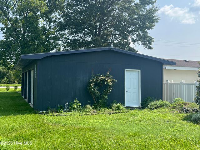 406 Hickory Street, Bridgeton, NC 28519
