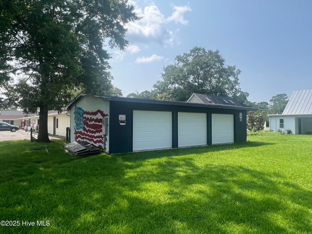 406 Hickory Street, Bridgeton, NC 28519