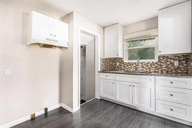 18093 Mendota Street, Detroit, MI 48221