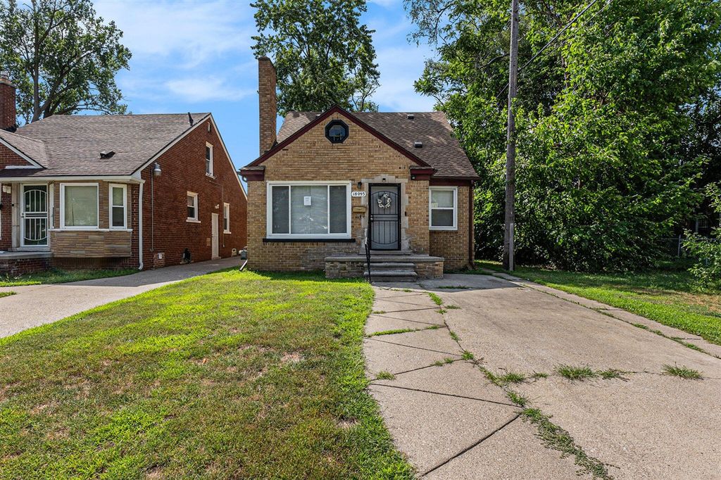 18093 Mendota Street, Detroit, MI 48221