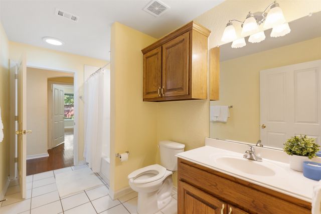 2219 Pecan Grove Court, Dallas, TX 75228