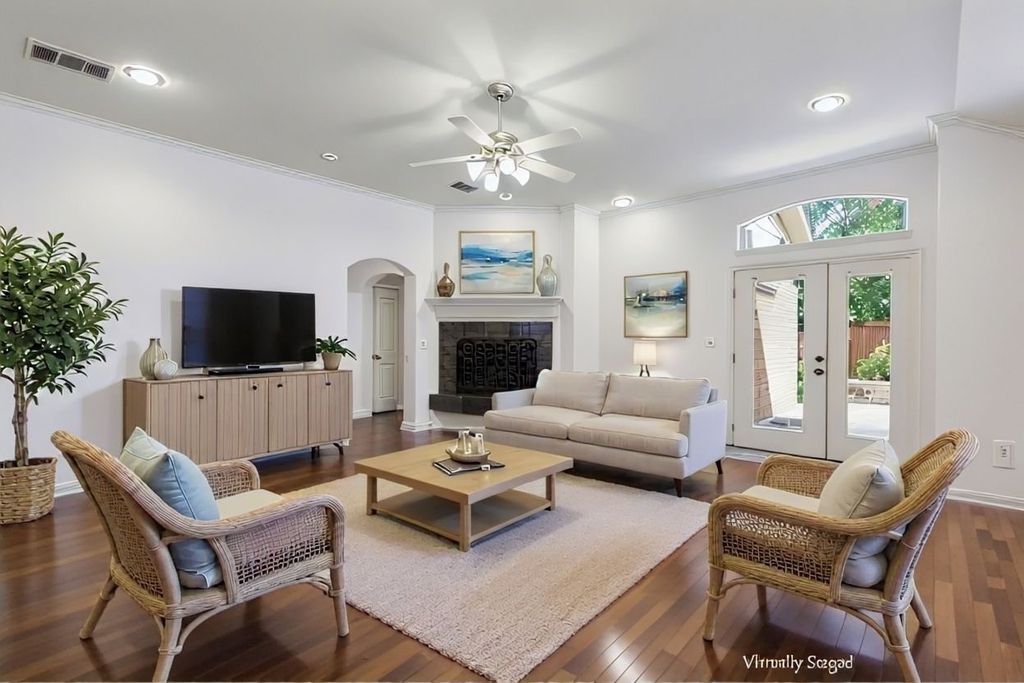 2219 Pecan Grove Court, Dallas, TX 75228