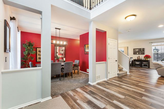 658 N Silver Leaf Lane, Round Lake, IL 60073