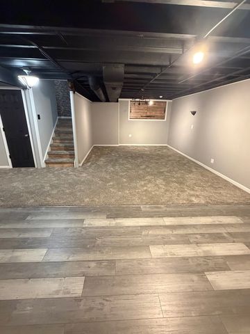 658 N Silver Leaf Lane, Round Lake, IL 60073